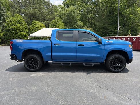 Used 2022 Chevrolet Silverado 1500 LT Trail Boss w/ Protection Package AWD/4WD image 4