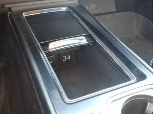 Used 2023 Lincoln Corsair Reserve w/ Jet Appearance Package image 17