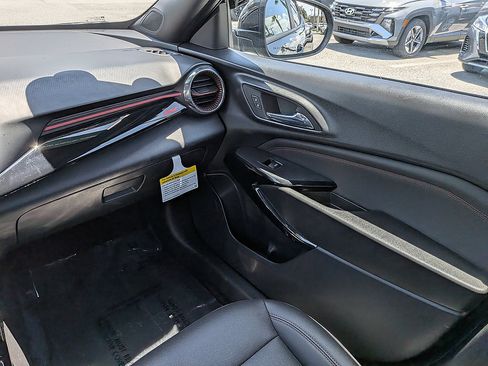 Certified 2025 Chevrolet Trax RS w/ Driver Confidence Package FWD image 30
