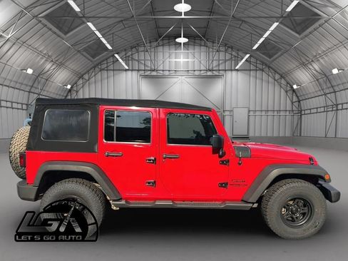 Used 2015 Jeep Wrangler Unlimited Sport w/ Quick Order Package 24S AWD/4WD image 8