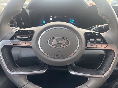 Used 2025 Hyundai Elantra SEL image 28