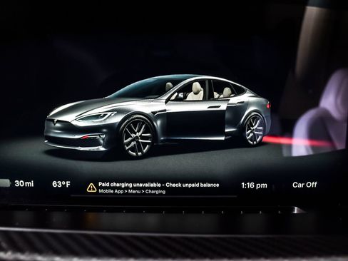 Used 2021 Tesla Model S Plaid AWD/4WD image 17