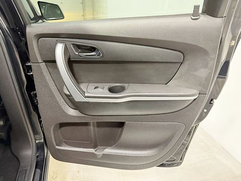 Used 2011 GMC Acadia SLT image 39