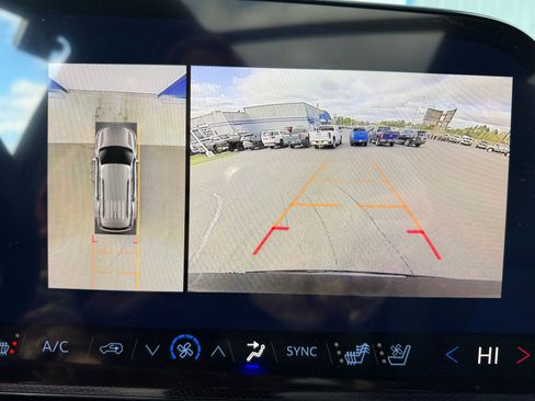 New 2026 Chevrolet Traverse RS image 20