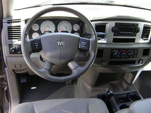 Used 2009 Dodge Ram 3500 Truck Laramie w/ Trailer Tow Group AWD/4WD image 4