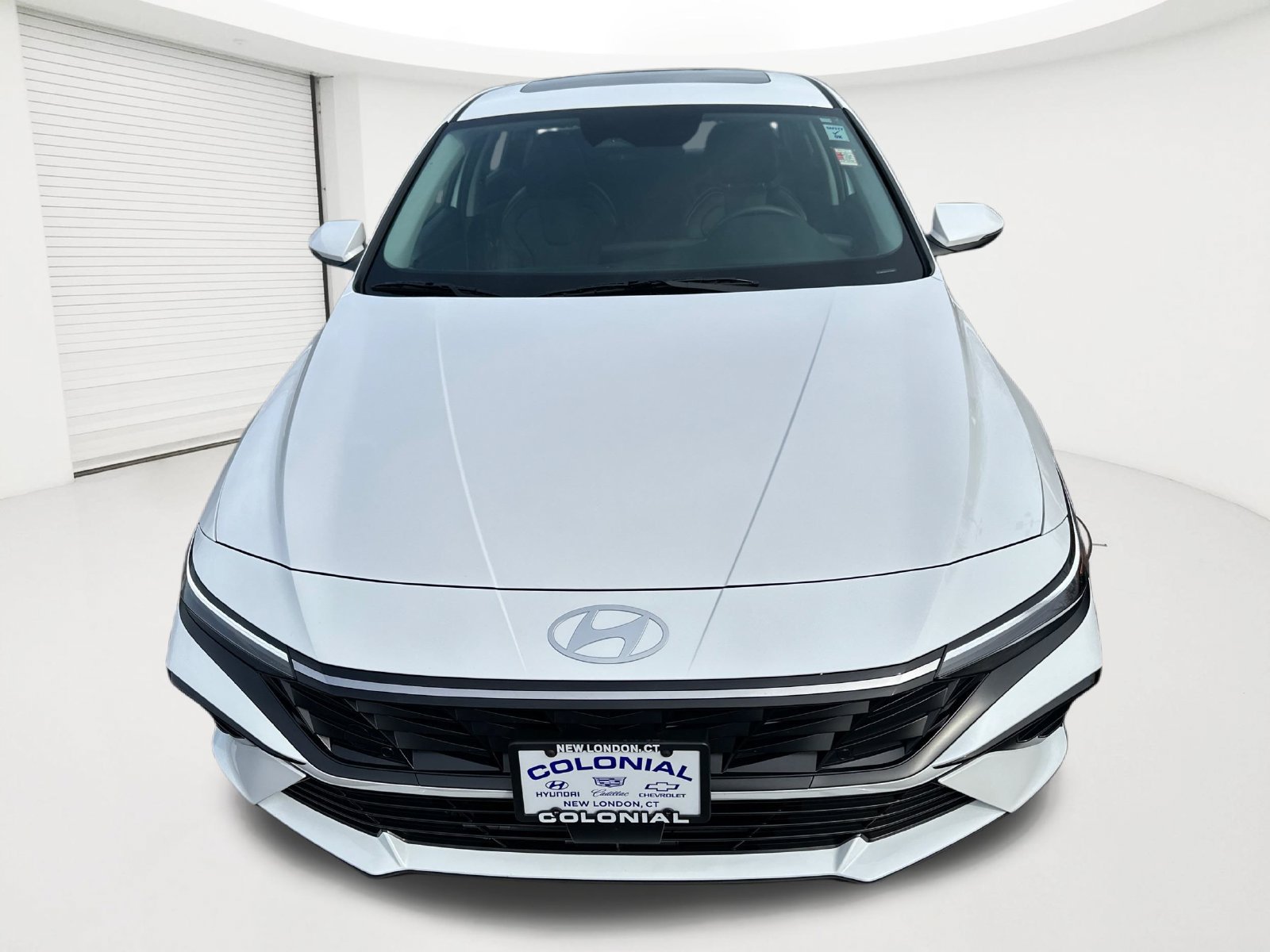 Certified 2025 Hyundai Elantra Limited w/ Cargo Package FWD image 23