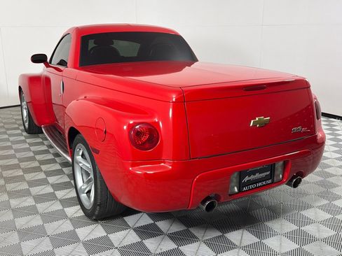 Used 2004 Chevrolet SSR w/ Preferred Equipment Group image 15