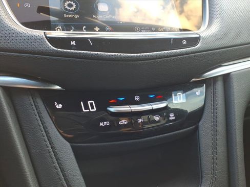 Used 2024 Cadillac XT5 Luxury image 24