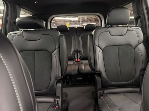 New 2025 Jeep Grand Cherokee L Altitude AWD/4WD image 22