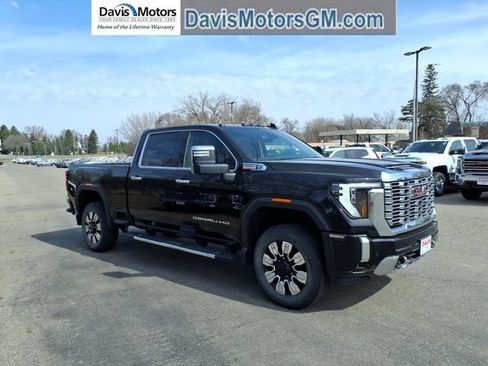 Used 2025 GMC Sierra 3500 Denali w/ Technology Package AWD/4WD image 1