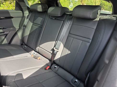 Used 2026 Land Rover Range Rover Evoque S AWD/4WD image 13