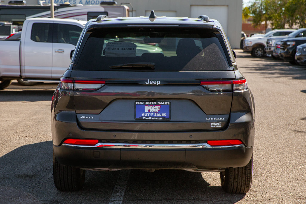 Used 2025 Jeep Grand Cherokee Laredo X w/ Trailer Tow Package AWD/4WD image 6