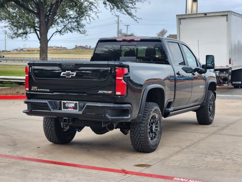 New 2026 Chevrolet Silverado 2500 ZR2 image 15