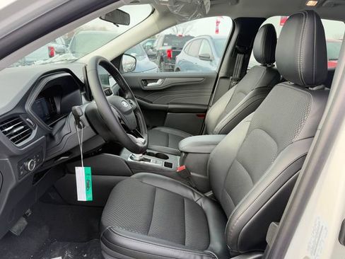 New 2026 Ford Escape SE image 8