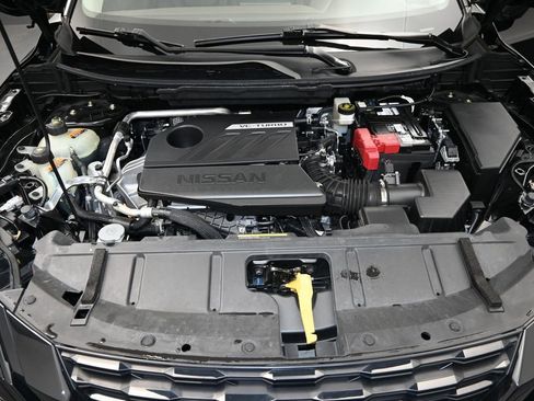 Used 2023 Nissan Rogue SV w/ SV Premium B Package FWD image 24