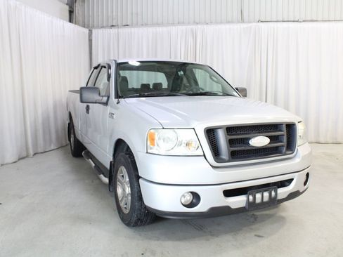 Used 2008 Ford F150 XLT RWD image 32