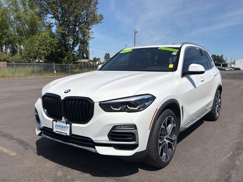Used 2019 BMW X5 xDrive40i w/ Premium Package 2 AWD/4WD image 4