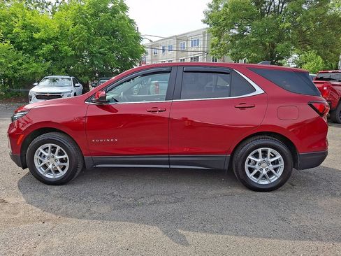 Used 2024 Chevrolet Equinox LT AWD/4WD image 4