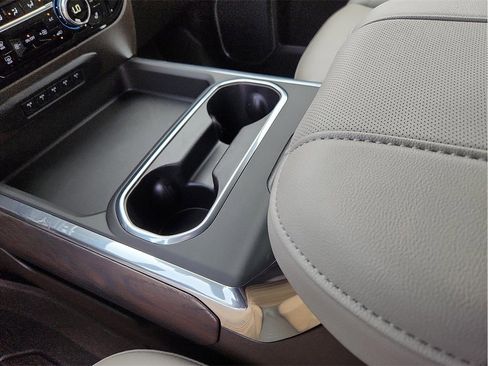 New 2025 GMC Sierra 2500 SLT w/ Texas SLT Premium Package image 25