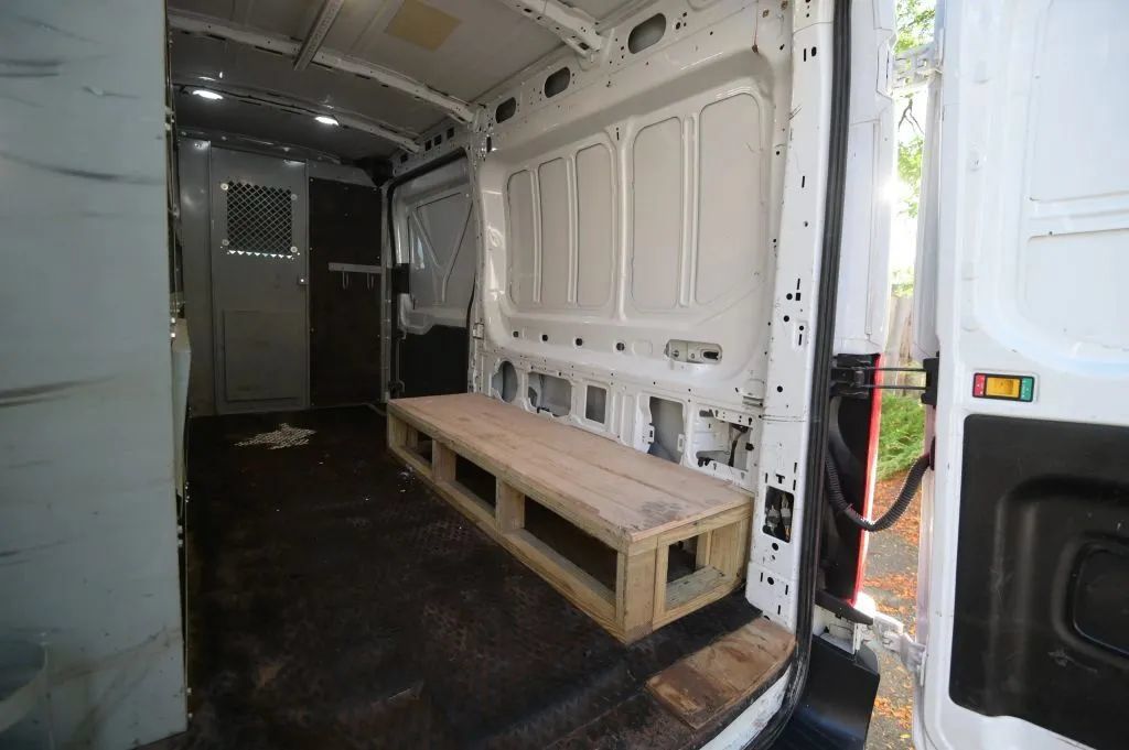 Used 2020 Ford Transit 350 Medium Roof RWD image 18