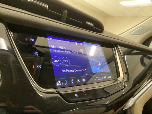 Used 2024 Cadillac XT6 Premium Luxury w/ Technology Package image 30