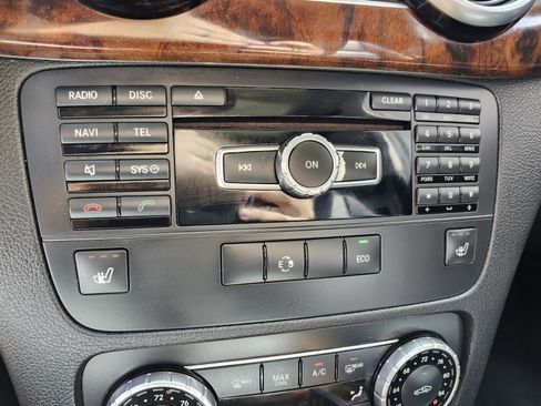 Used 2015 Mercedes-Benz GLK 350 2WD image 21