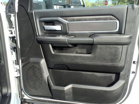 Used 2024 RAM 3500 Big Horn w/ Safety Group AWD/4WD image 13