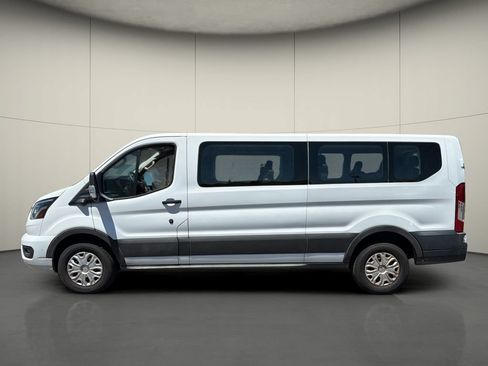 Used 2023 Ford Transit 350 XLT RWD image 4