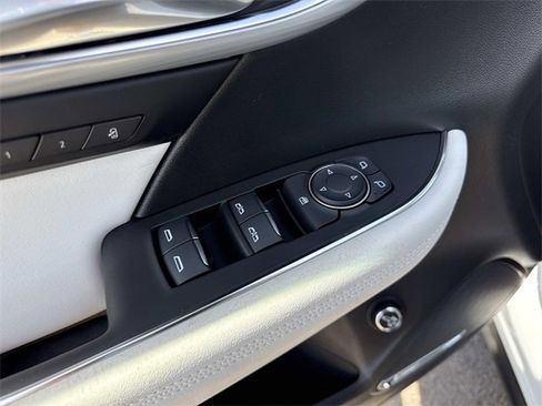 New 2026 Buick Envision Avenir image 12