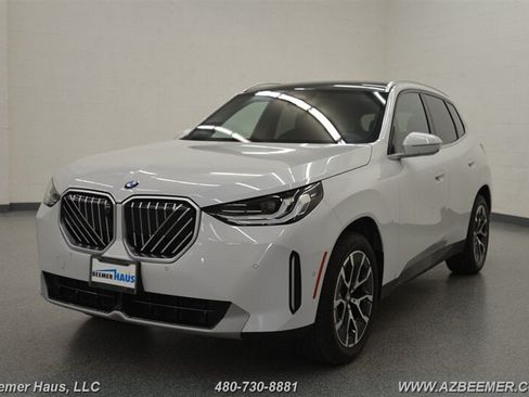 Used 2025 BMW X3 xDrive30i w/ Premium Package AWD/4WD image 2