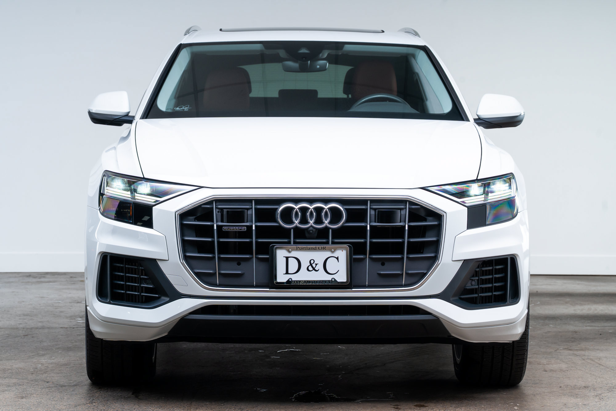 Used 2022 Audi Q8 Premium Plus AWD/4WD image 2