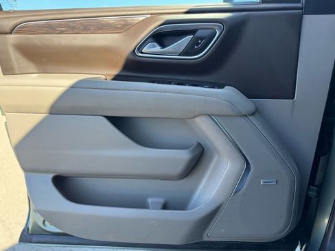 Used 2024 Chevrolet Tahoe LT image 30