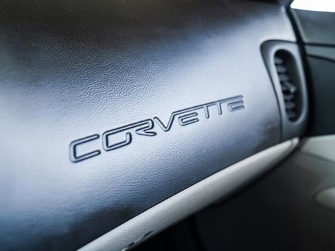 Used 2006 Chevrolet Corvette Coupe w/ Preferred Equipment Group image 66