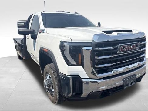 Used 2024 GMC Sierra 3500 SLE w/ SLE Convenience Package AWD/4WD image 7