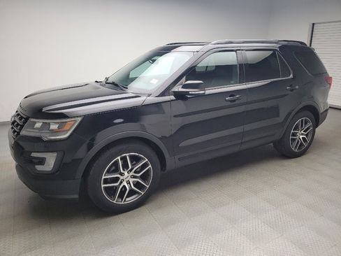 Used 2017 Ford Explorer Sport w/ Equipment Group 401A AWD/4WD image 2
