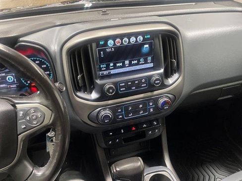 Used 2018 Chevrolet Colorado Z71 w/ Z71 Midnight Edition AWD/4WD image 22