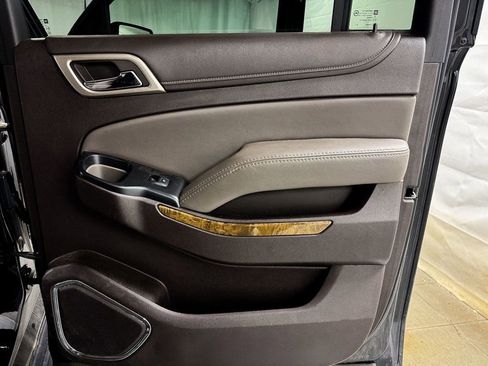 Used 2017 GMC Yukon XL Denali w/ Open Road Package image 17