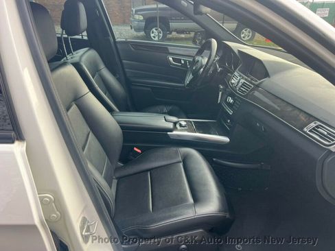 Used 2014 Mercedes-Benz E 350 Sedan image 32