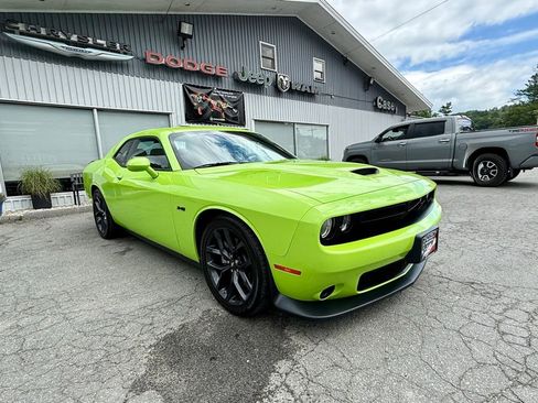 Used 2023 Dodge Challenger R/T w/ Blacktop Package image 14