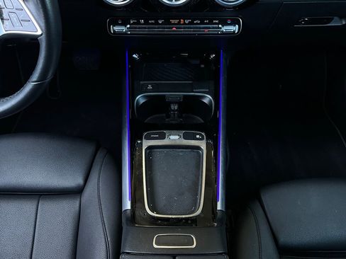 Used 2025 Mercedes-Benz GLA 250 image 15