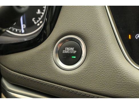 Certified 2022 Cadillac XT5 Premium Luxury FWD image 55