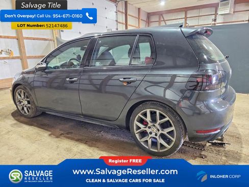 Used 2013 Volkswagen Golf 4-Door FWD image 3