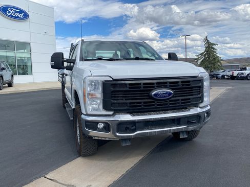 Used 2024 Ford F250 XL w/ FX4 Off-Road Package AWD/4WD image 14