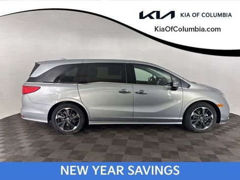 Used 2024 Honda Odyssey Elite image 4