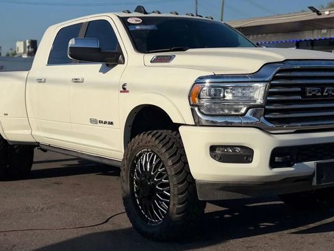 Used 2022 RAM 3500 Limited AWD/4WD image 14