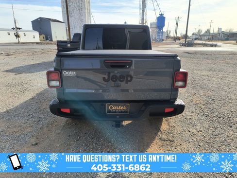 Used 2024 Jeep Gladiator Sport image 8