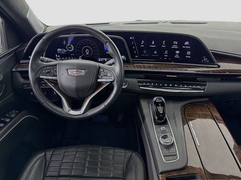 Used 2022 Cadillac Escalade ESV Sport Platinum w/ LPO, ONYX Package image 22