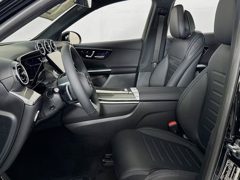 New 2026 Mercedes-Benz GLC 300 image 16