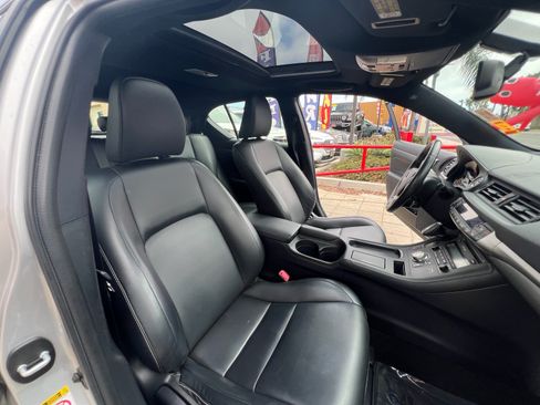 Used 2015 Lexus CT 200h w/ F Sport w/Nuluxe Interior FWD image 24