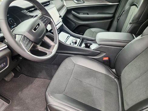 New 2026 Jeep Grand Cherokee Altitude AWD/4WD image 11